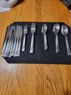 Cambridge Silverware (NOT COMPLETE SET)
