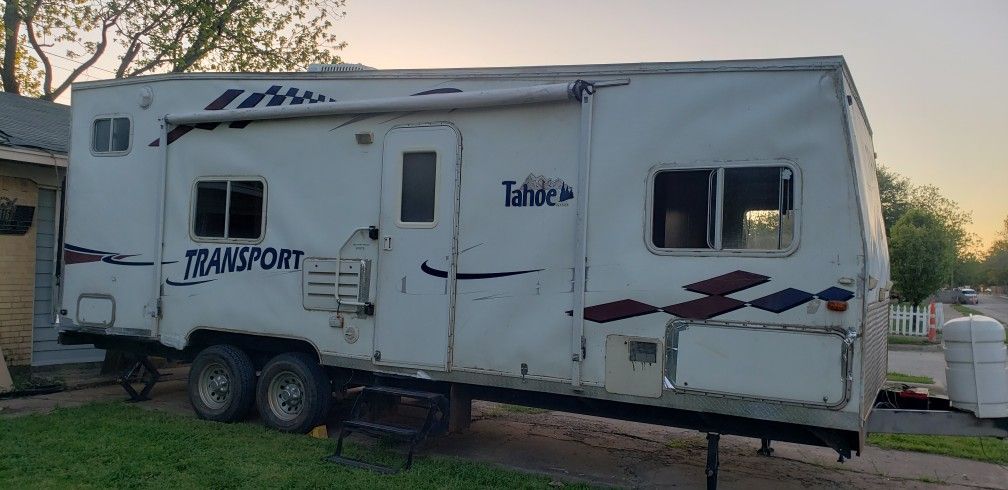 RV toy hauler transport Tahoe by Thor 