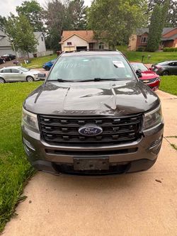 2016 Ford Explorer