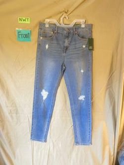 Wild Fable Women's Light Blue Wash Distressed Skinny Jeans Size 14 NWT
