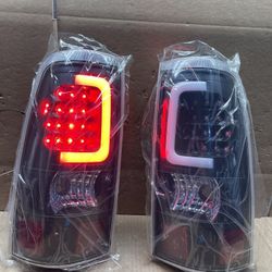 #21 BRAND NEW 2003-2007 Chevy Silverado GMC Sierra Black  LED Bar Taillight Pair 