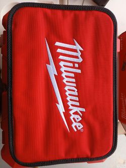 Milwaukee Cordless Ratchet