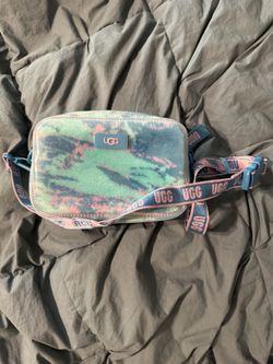 UGG cross body bag