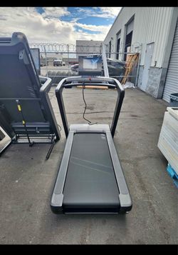 Nordictrack Commercial 1250 Treadmill 2025 model - 10" ifit screen - 22x60 - $950