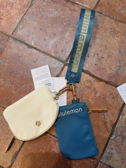 Lululemon Women's Blue and White Wallet-purses