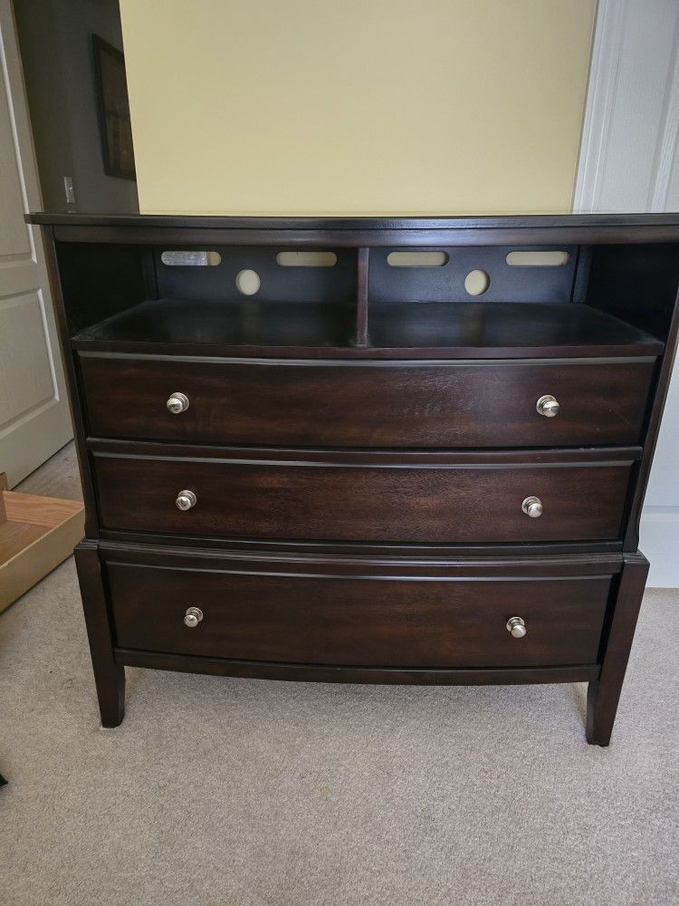 Tv Stand /dresser 