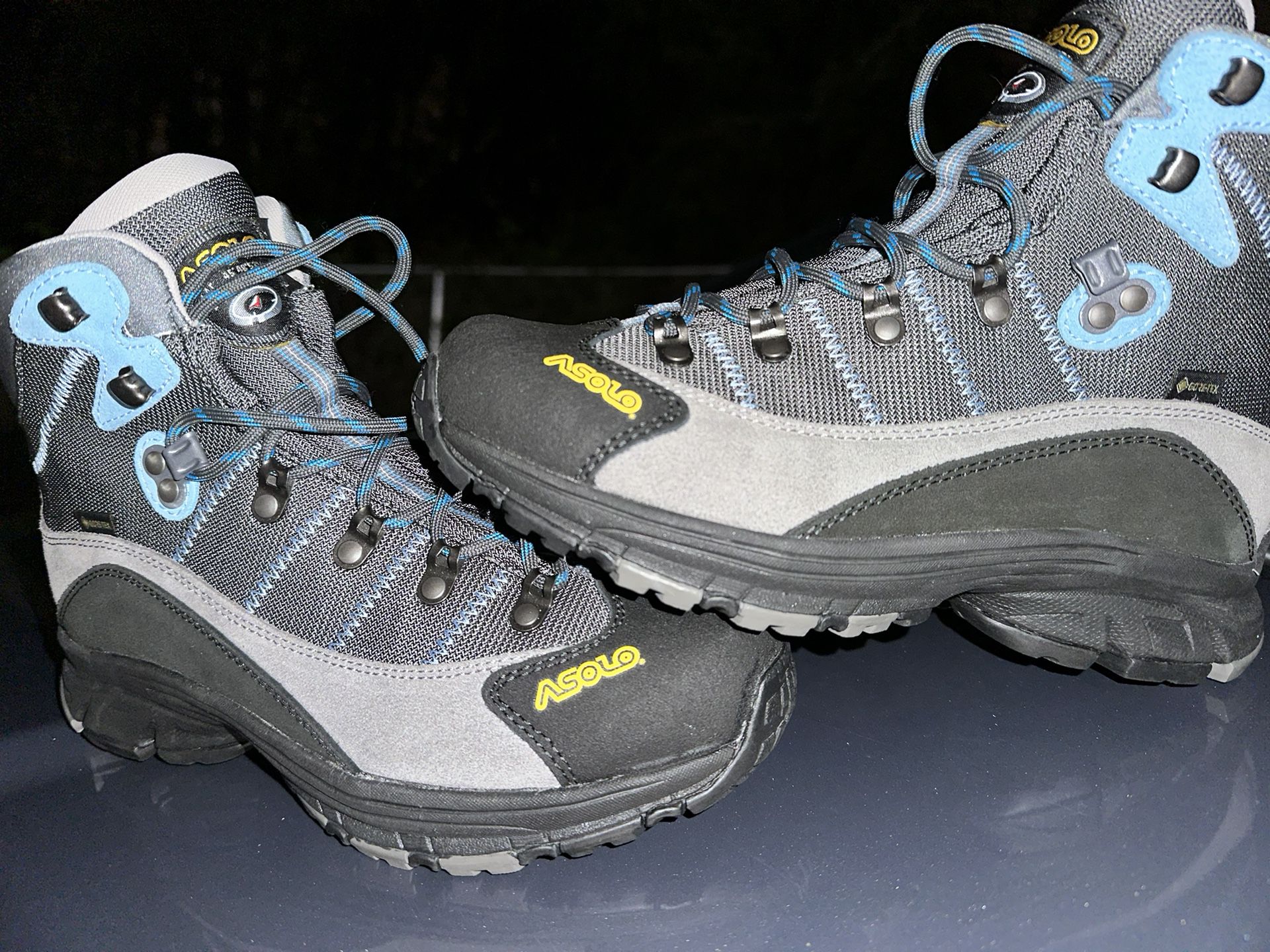 ASOLO WOMANS HIKING/OUTDOOR BOOTS 