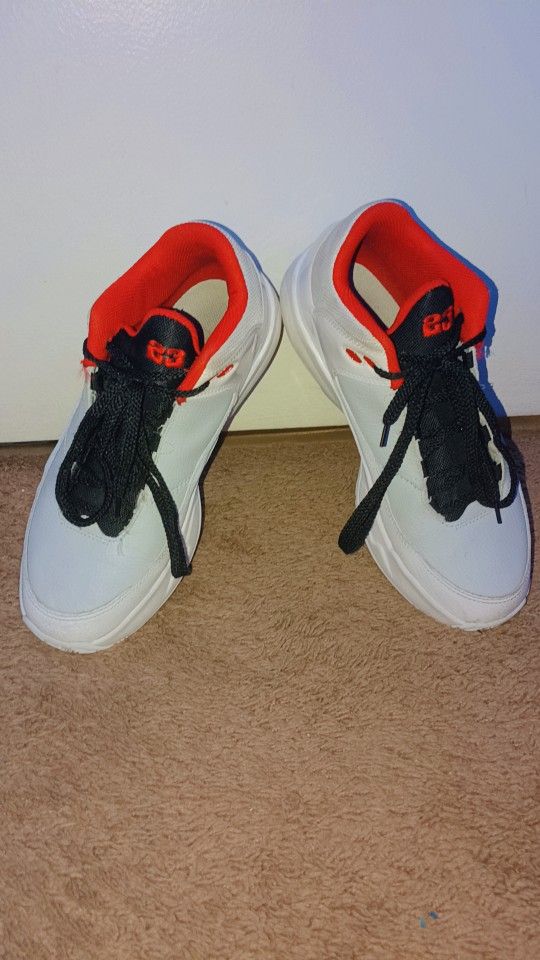 Jordan Max Aura 3 - White - Size 6.5 Mens