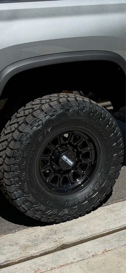 Toyo Open Country RT Trail 35x12.5R17