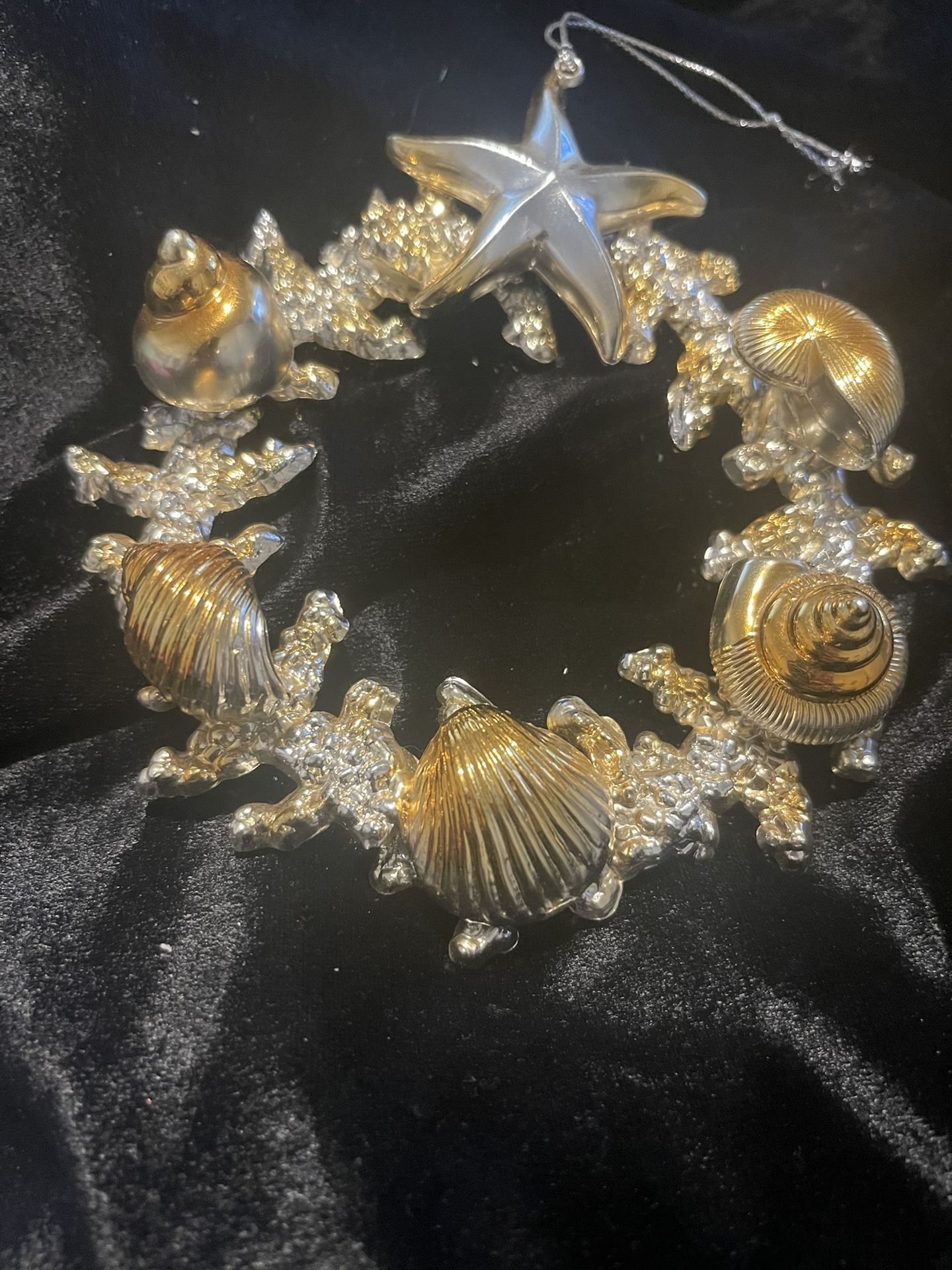 Christmas Tree Ornament 5” Ornament Wreath With Shells Coral And Star Fish