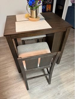 Dinner table set