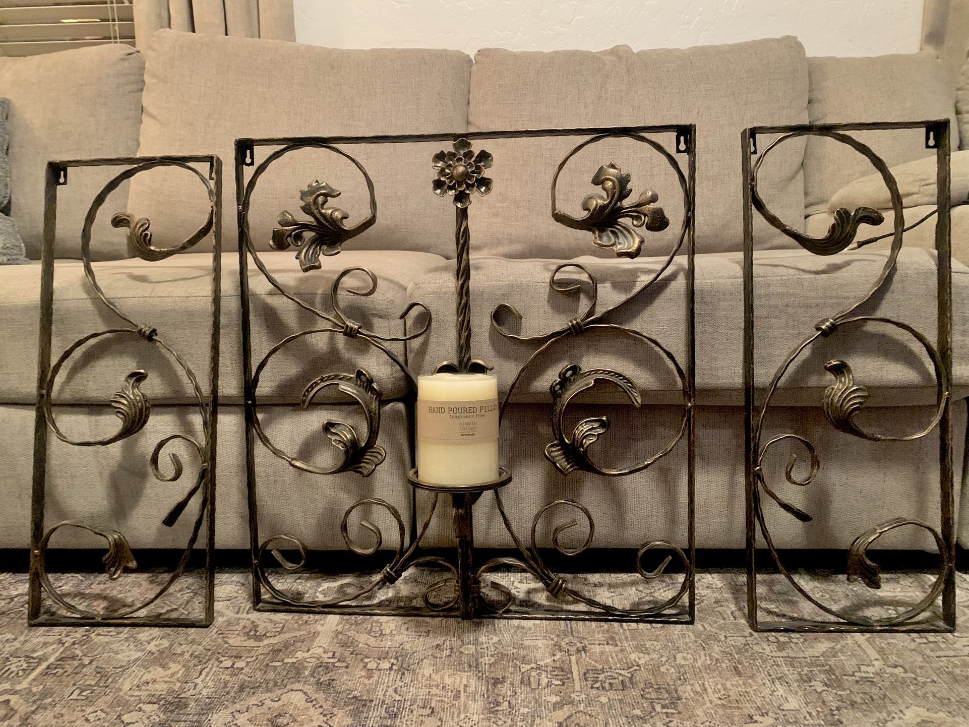 HEAVY METAL CANDLE HOLDER DECOR