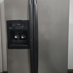 Whirlpool Refrigerator 
