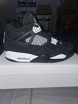 Jordan 4 Retro White Thunder Size 10.5M