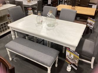 7PC Dining Room Set and Server