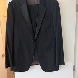 Giorgio Armani Men’s Tuxedo 