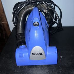 Vacuum Shark!! Offert!!40$ Or Best Offert
