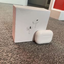 Air Pod Pro 2s