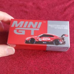Mini GT 1/64 Nissan Z gt500 #23 Motul  NIB