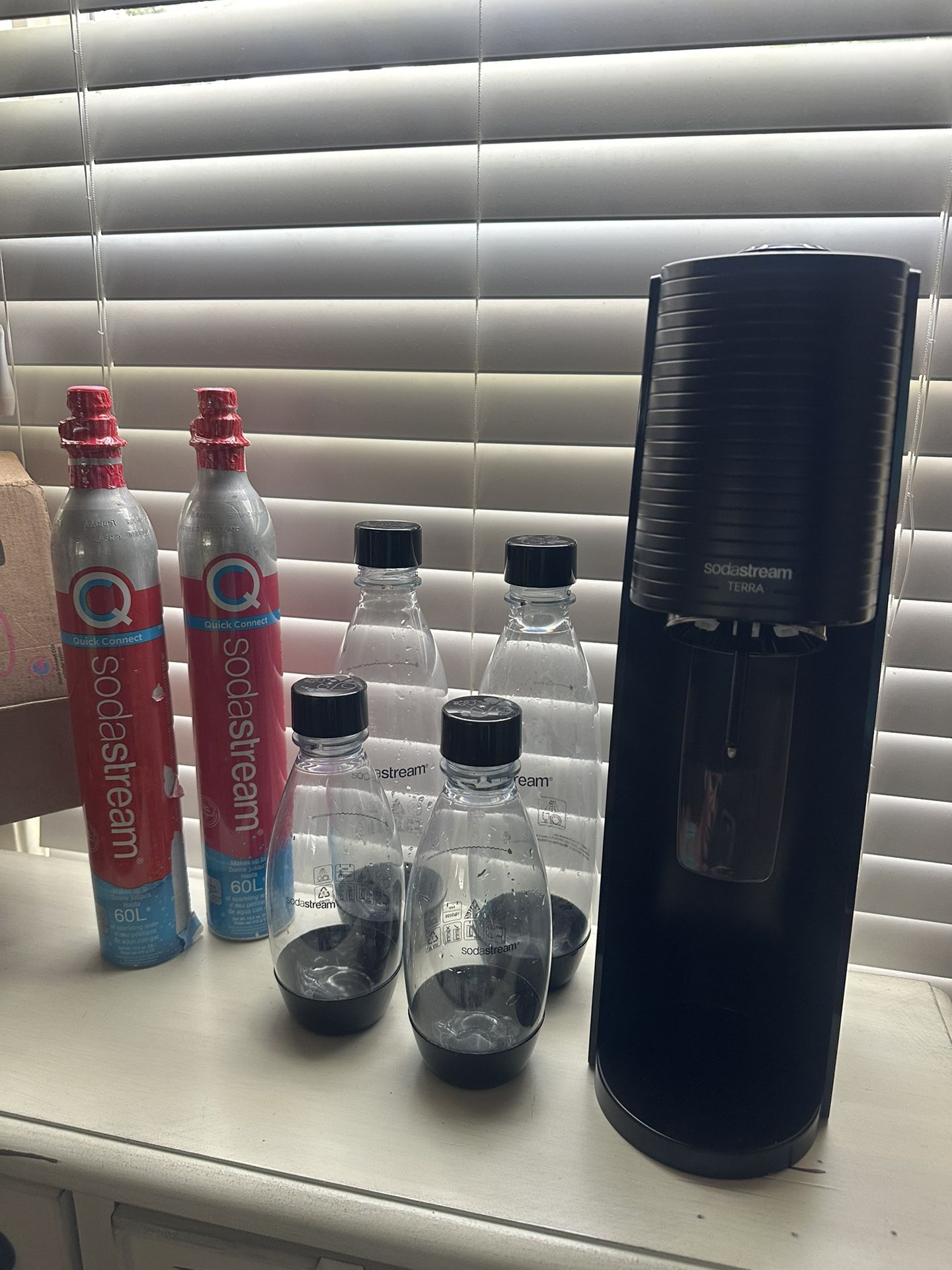 SodaStream Terra With 3 Tanks And 4 Bottles This Is A Steal