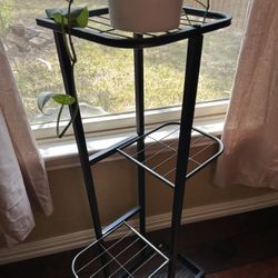 New Plant Stand - 4 Tier 