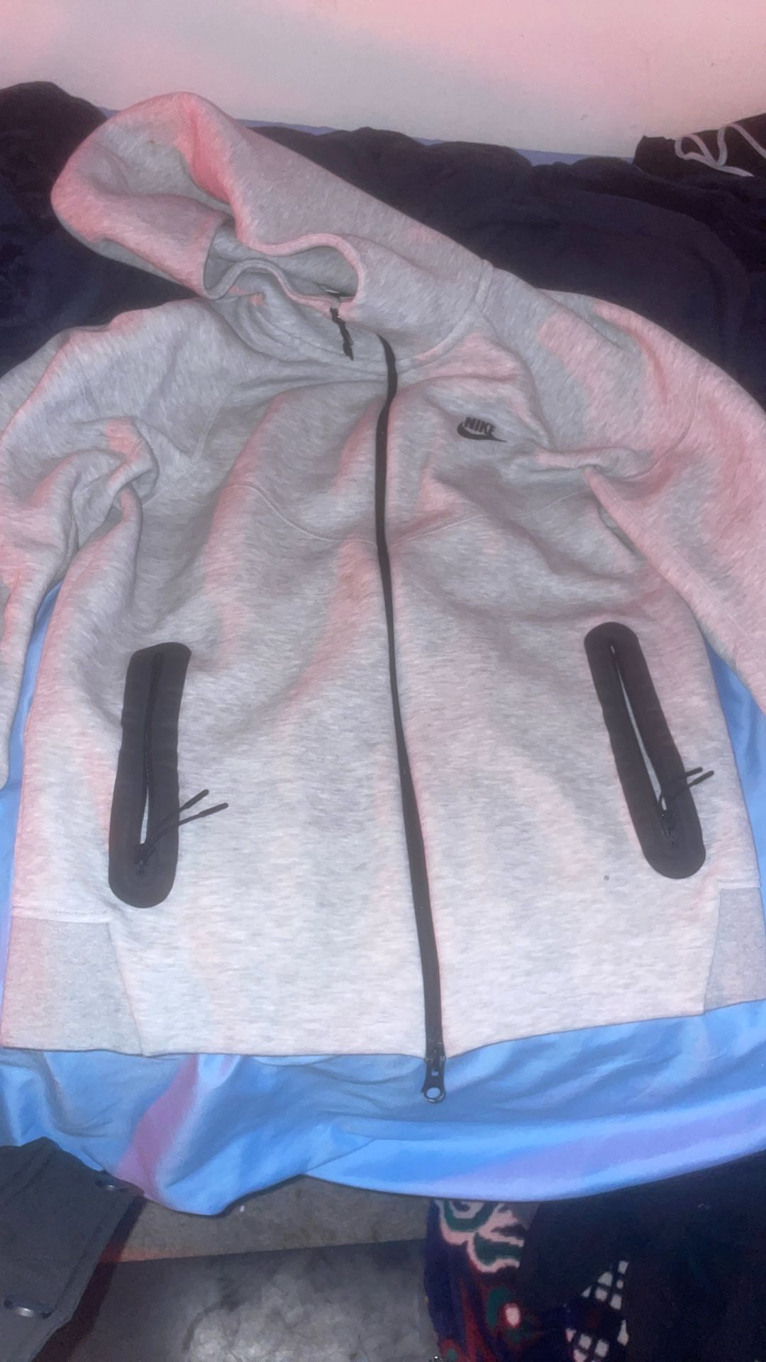 Set- Grey Nike tech Size Small