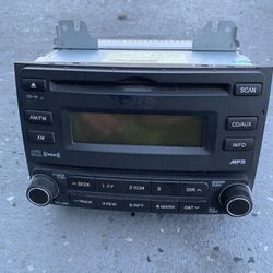 Hyundai Elantra CD Player  AM, FM  Media Radio 