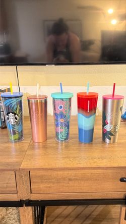 5 Starbucks Venti (24 oz) Cold Cups