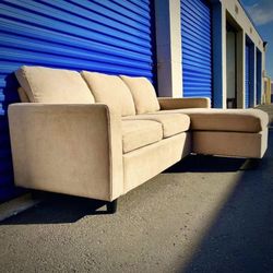 Light Beige Modern Sectional Sofa