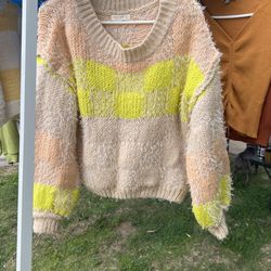 Women’s Sweater (S/M)