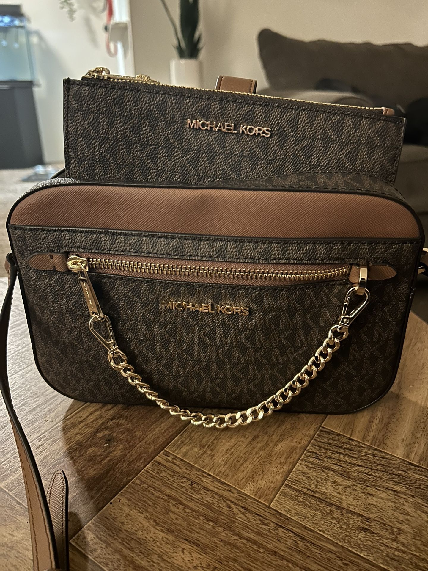 Michael Kors Crossbody And Phone Wallet