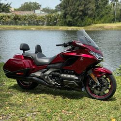 2018 HONDA GOLD WING 