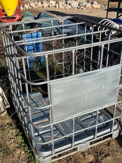 Aluminum crates 3