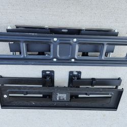 TV wall mount - 2 pcs
#1: 26.5x10x3H"
#2: 25.5x7x3H"
no screw,nuts
$5/ pc