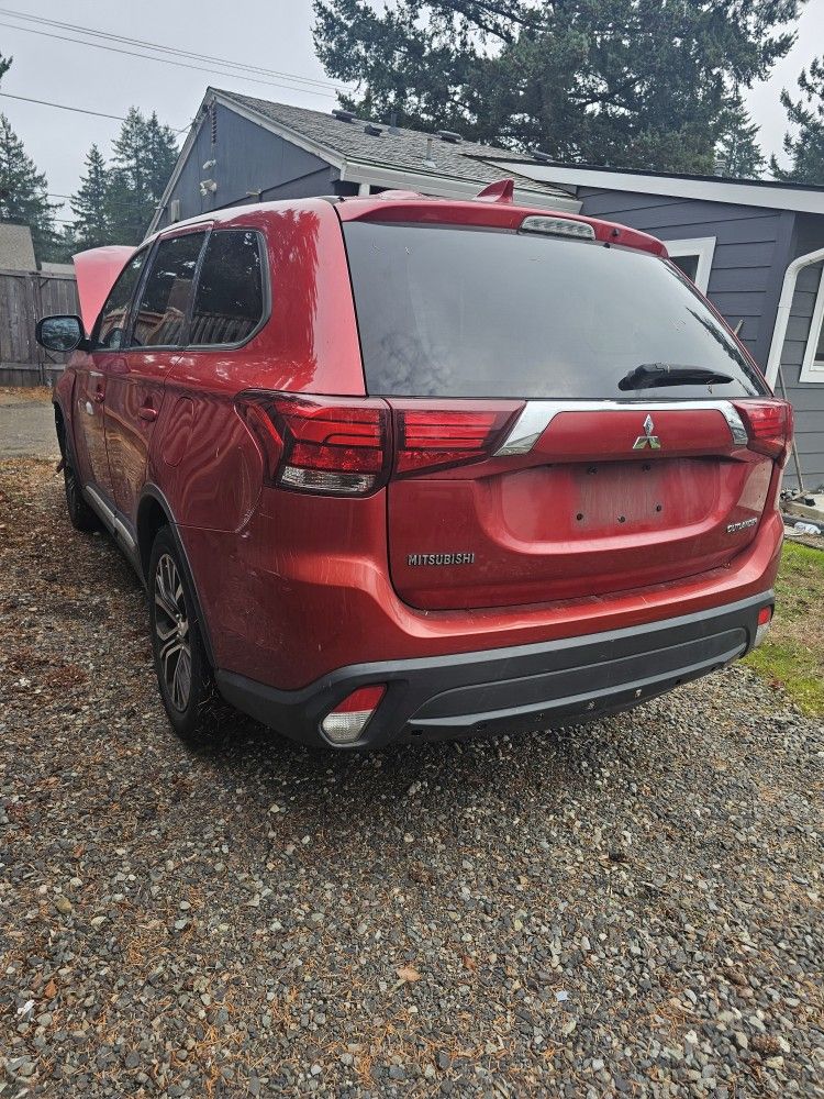 2017 Mitsubishi Outlander