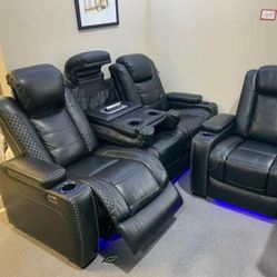 Party Time Power Reclining Sofa

by Ashley Furniture