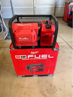 Milwaukee M18 FUEL 18-Volt Lithium-Ion Brushless Cordless 2 Gal. Electric Compact Quiet Compressor (Tool-Only)