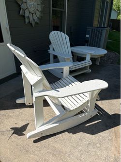 Premium Adirondack Rocking Chairs & Table Set – Excellent Condition
