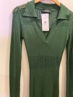 Green Akira V-Neck Dress