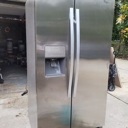 Whirlpool Refrigerator 