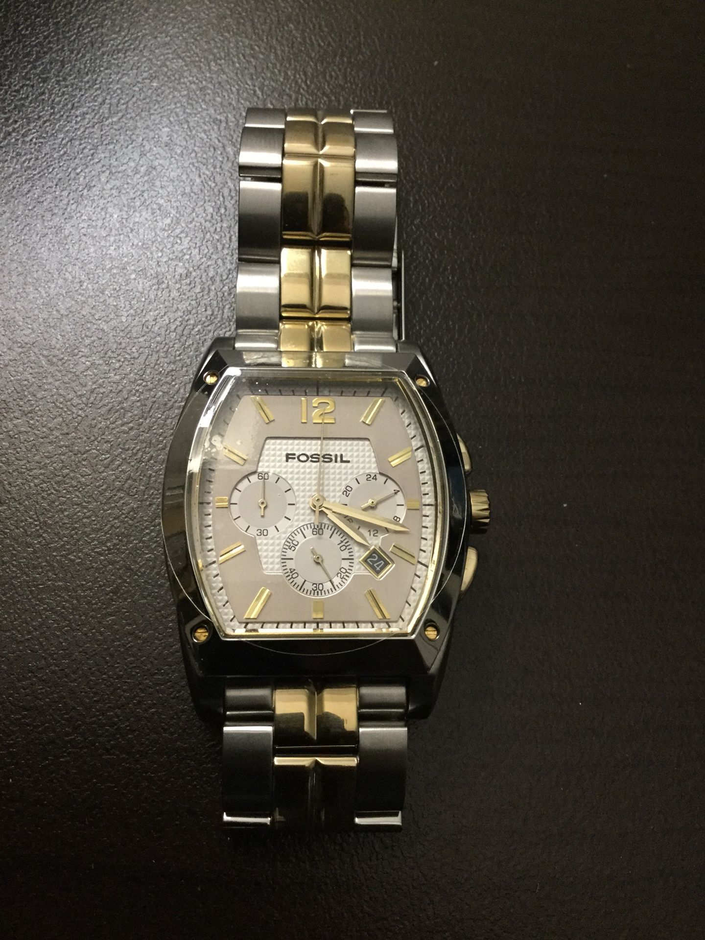 Fossil Watch. New Beautiful Arkitekt