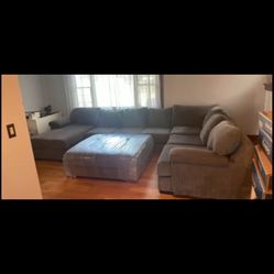 X-Large Sectional With Detached Ottoman