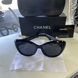 🕶️ Shades 😎 Sunglasses 👓 Glasses