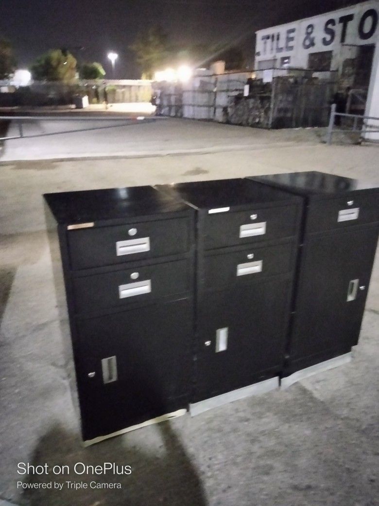 Korden Bank Teller Under Counter Die-Bolt Locking Cabinets
