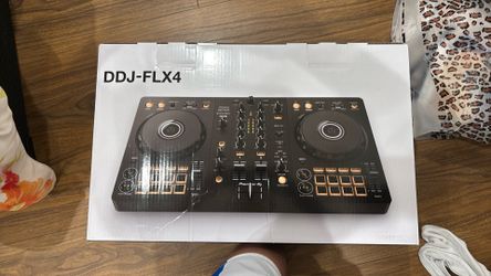 Pioneer DJ DDJ-FLX4 – Barely Used – Complete Setup