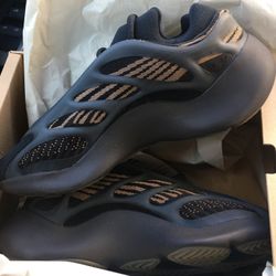 Yeezy 700 Clays Size 7