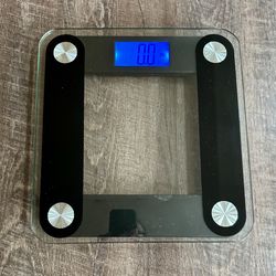 Digital Weight Scale in good working condition