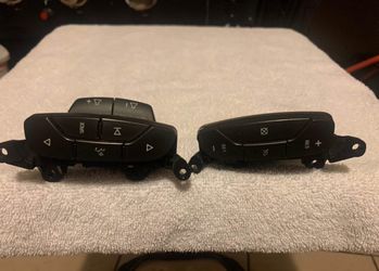 2006-2010 Cadillac Escalade, Chevy Tahoe, GMC Trucks Steering Wheel Cruise Control Switches.