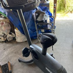 Precor C842 Stationary Upright Exercise Bike