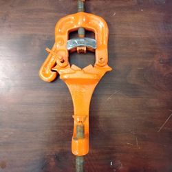 Ridgid Tools Portable Bench Pipe Clamp on 1/8" to 2" Vise No.38.  Plumbing Electrical